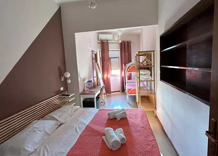 Elegance Bed & Breakfast 3*