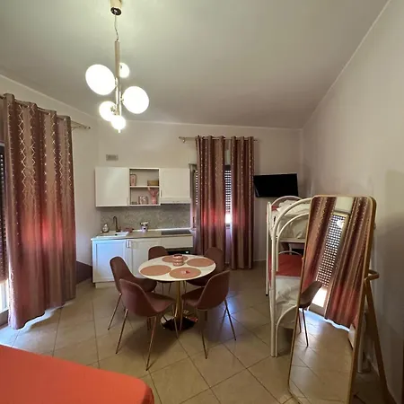 Elegance Bed & Breakfast *